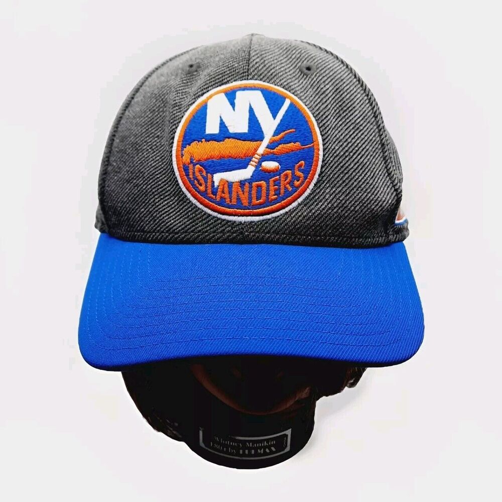 New York Islanders Triple Sewn Patch Fitted CCM NHL Cap Hat Fitmax 70 Size S/M